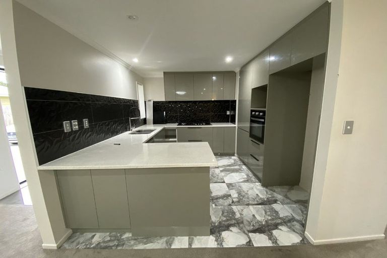 Photo of property in 10b Cambridge Road, Manurewa, Auckland, 2102