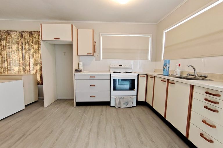 Photo of property in 6 Garus Avenue, Mangere East, Auckland, 2024