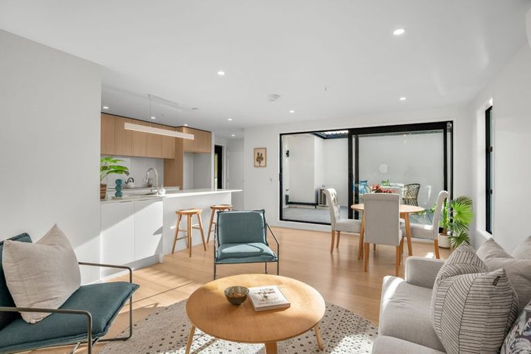 Photo of property in 24/200 Knights Road, Hutt Central, Lower Hutt, 5011