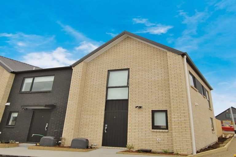 Photo of property in 3/125b Metcalfe Road, Ranui, Auckland, 0612