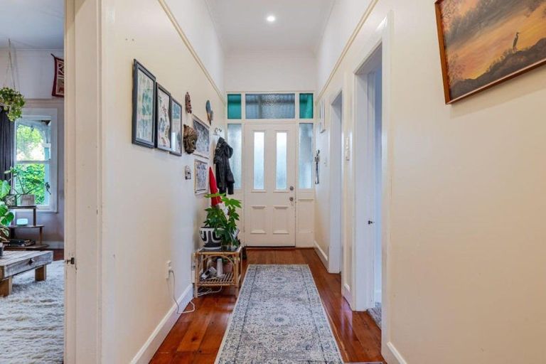 Photo of property in 6b Rolleston Street, Hokowhitu, Palmerston North, 4410