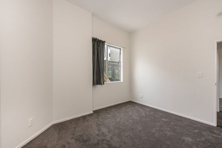 Photo of property in 2/27 Drummond Street, Mount Cook, Wellington, 6021