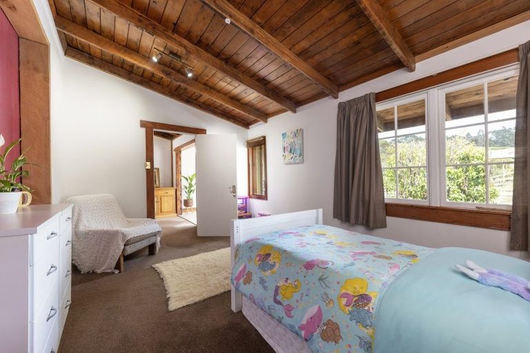 Photo of property in 308 Henderson Valley Road, Henderson Valley, Auckland, 0612