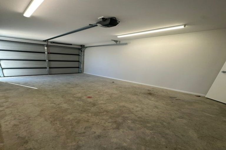 Photo of property in 365a Don Buck Road, Massey, Auckland, 0614