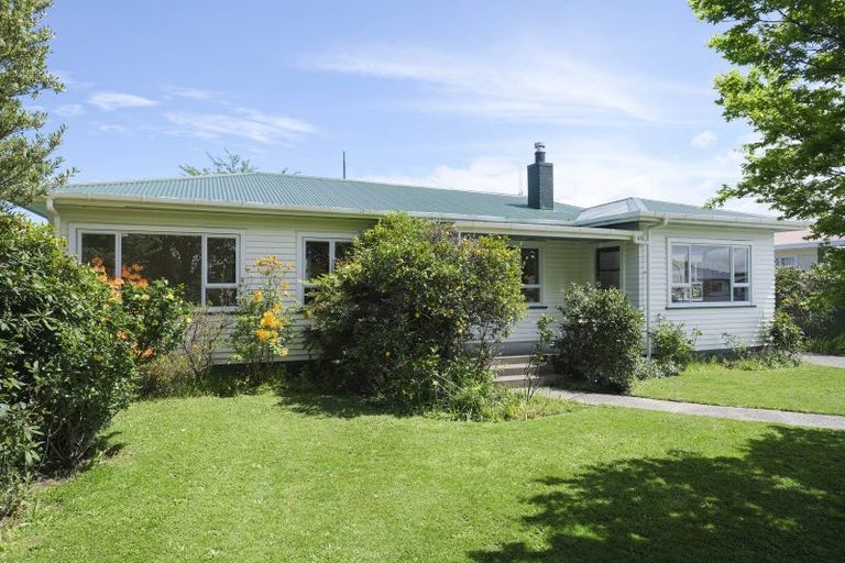 Photo of property in 28 Alma Street, Dannevirke, 4930