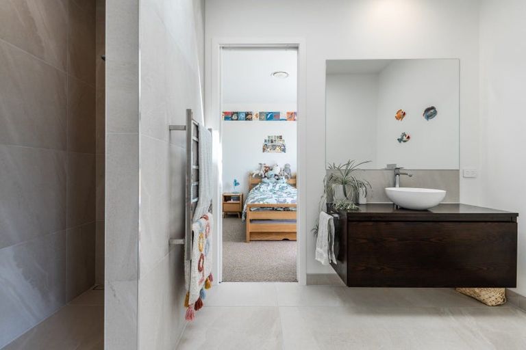 Photo of property in 2/164 Fencourt Road, Cambridge, 3496