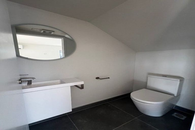 Photo of property in 3/21 Divich Avenue, Te Atatu South, Auckland, 0610