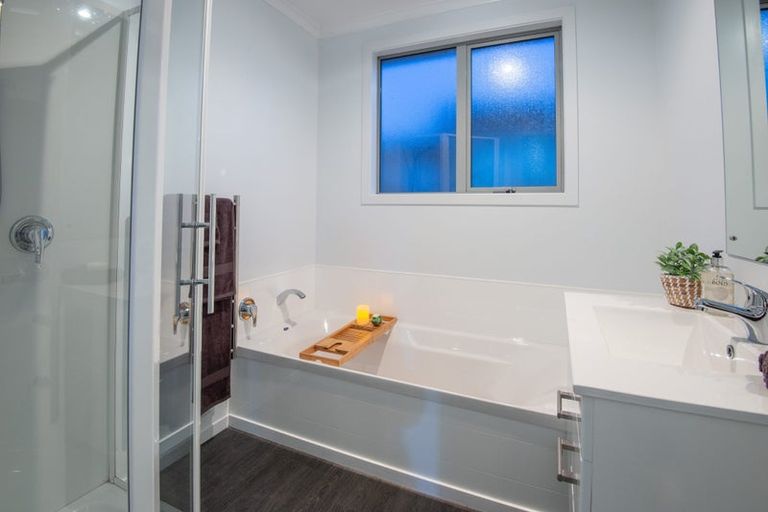 Photo of property in 31 Grandvista Drive, Green Island, Dunedin, 9018