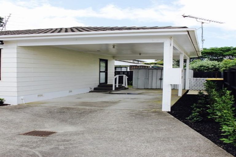 Photo of property in 8c Weiti Road, Orewa, 0931