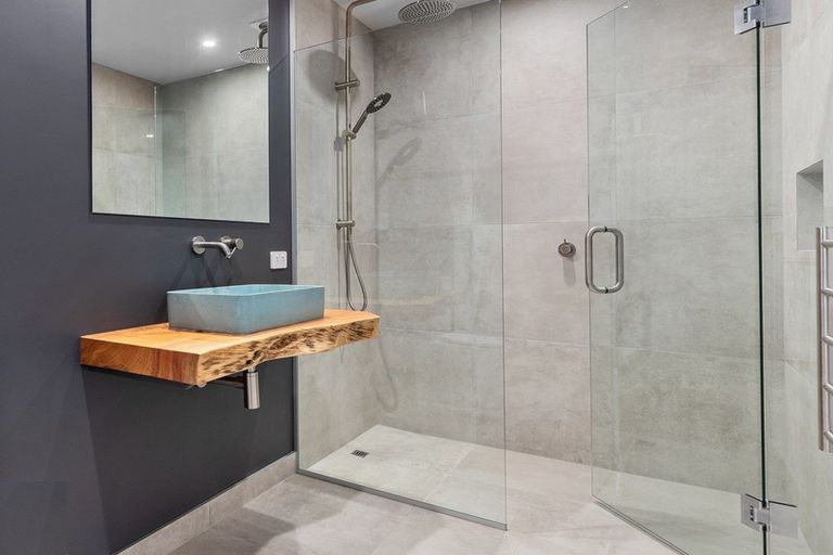 Photo of property in 10 Goldie Lane, Albert Town, Wanaka, 9305