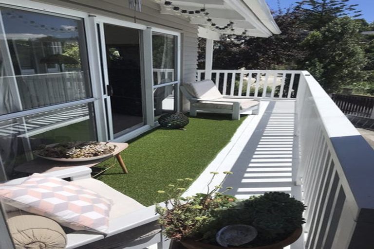 Photo of property in 15 Paulus Terrace, Cashmere, Christchurch, 8022