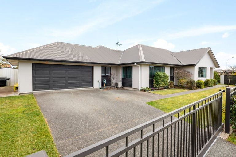 Photo of property in 1 Whitford Place, Rototuna North, Hamilton, 3210