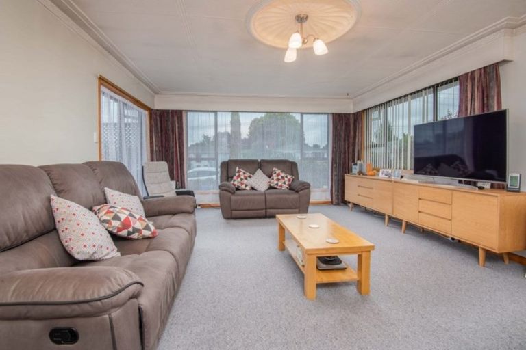 Photo of property in 71 Stirling Crescent, Mosgiel, 9024