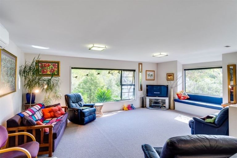 Photo of property in 6a Kokako Place, Taradale, Napier, 4112