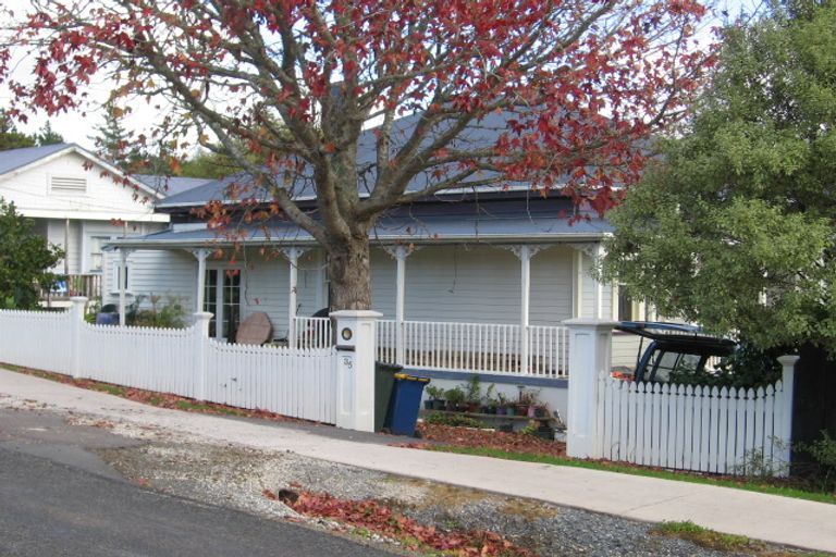 Photo of property in 35 Hetherington Road, Ranui, Auckland, 0612