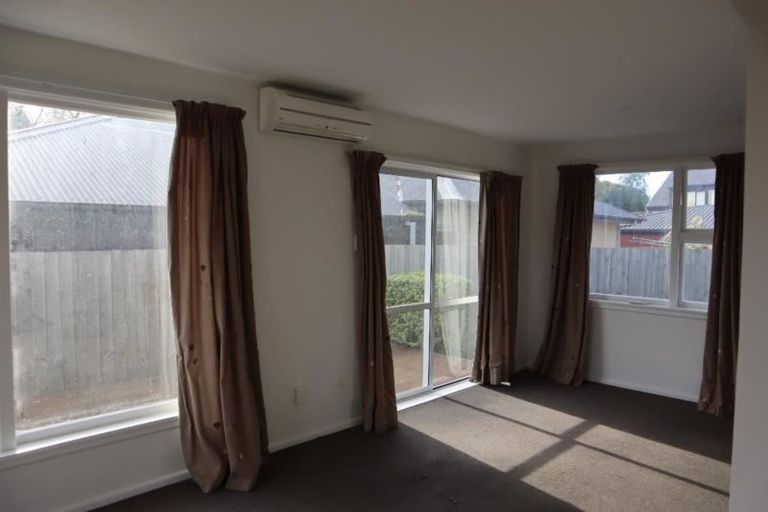 Photo of property in 66 Staveley Street, Avonhead, Christchurch, 8042