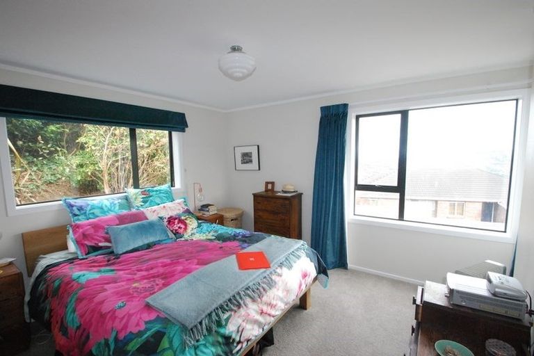 Photo of property in 2 Kapil Grove, Khandallah, Wellington, 6035