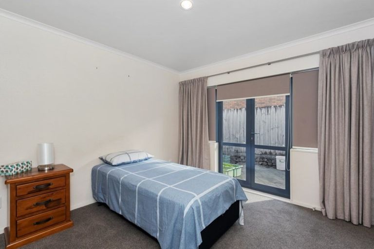 Photo of property in 64 Ayrshire Drive, Grandview Heights, Hamilton, 3200