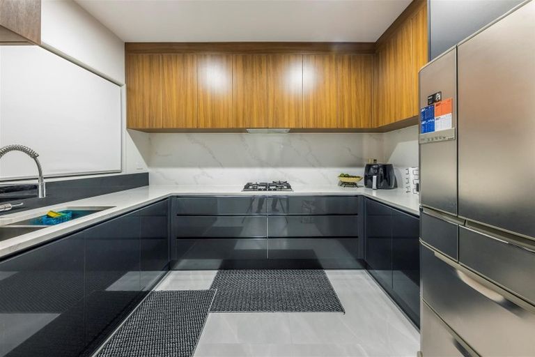 Photo of property in 54 Armstrong Farm Drive, East Tamaki Heights, Auckland, 2016