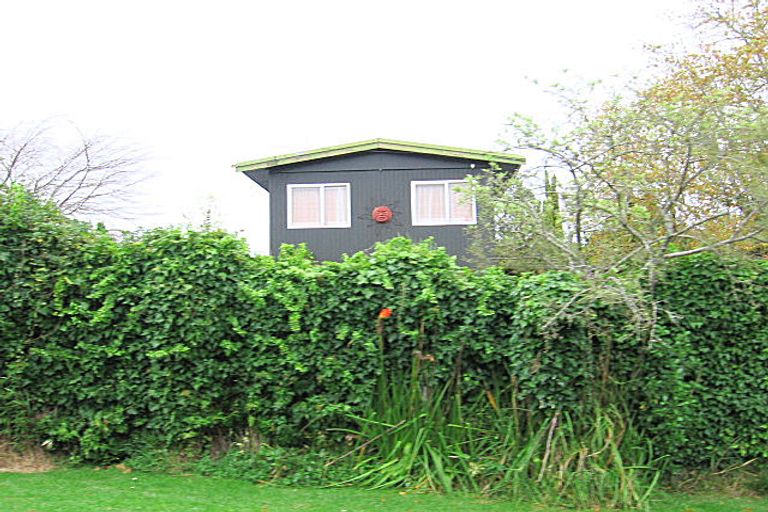 Photo of property in 37a Churchouse Road, Greenhithe, Auckland, 0632