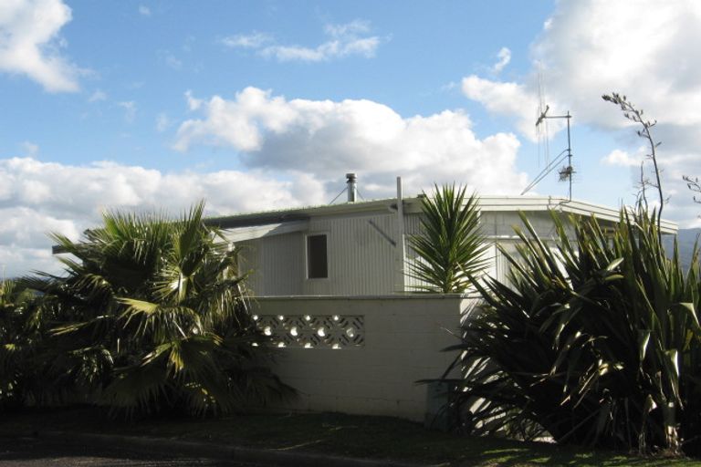 Photo of property in 26 Motuhoa Road, Tairua, 3508