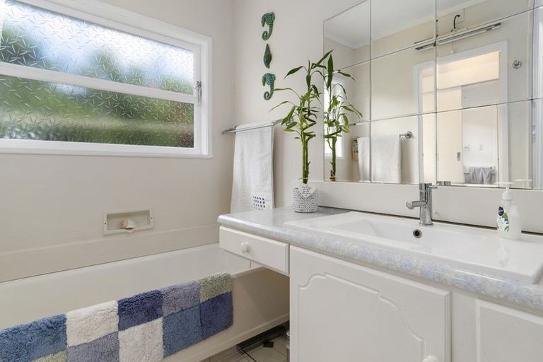 Photo of property in 24 Sherwood Street, Bellevue, Tauranga, 3110