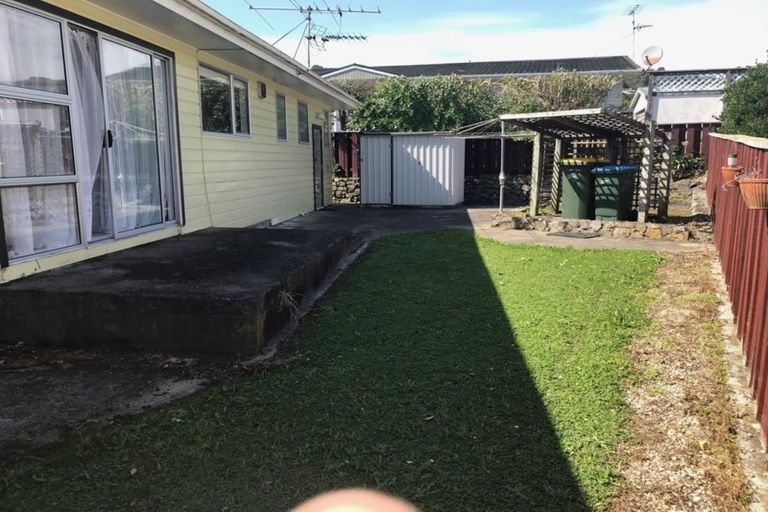 Photo of property in 19 Cassley Crescent, Papakowhai, Porirua, 5024