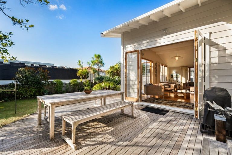 Photo of property in 7 Domett Avenue, Epsom, Auckland, 1023