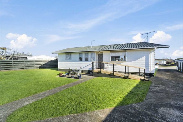 Photo of property in 4 Rimu Street, Levin, 5510