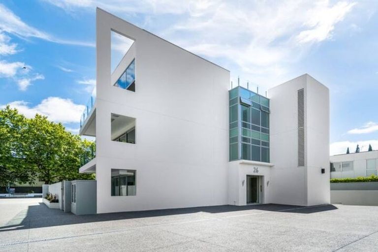 Photo of property in 1/26b Carlton Mill Road, Merivale, Christchurch, 8014