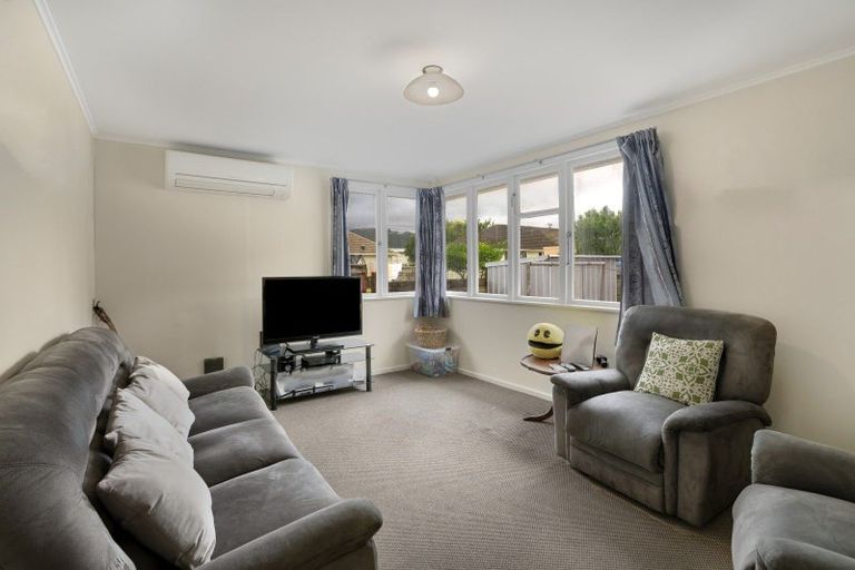 Photo of property in 1/5 Kowhai Street, Naenae, Lower Hutt, 5011