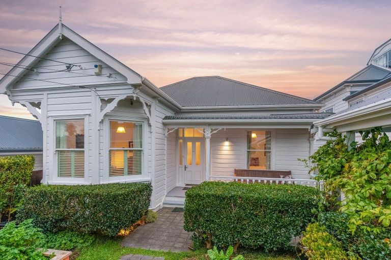 Photo of property in 15 Grosvenor Street, Grey Lynn, Auckland, 1021