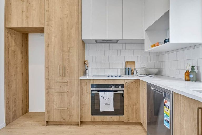 Photo of property in 12/23 Makomako Drive, Orewa, 0931