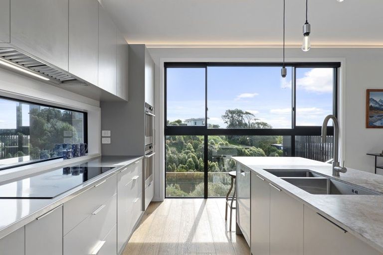 Photo of property in 9 Caldberg Close, Westmorland, Christchurch, 8025