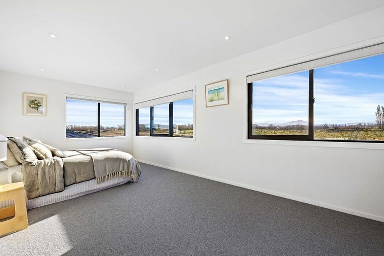 Photo of property in 17 Te Hurunui Drive, Pegasus, 7612