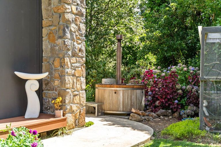 Photo of property in 304 Mangakahia Road, Maungatapere, Whangarei, 0179