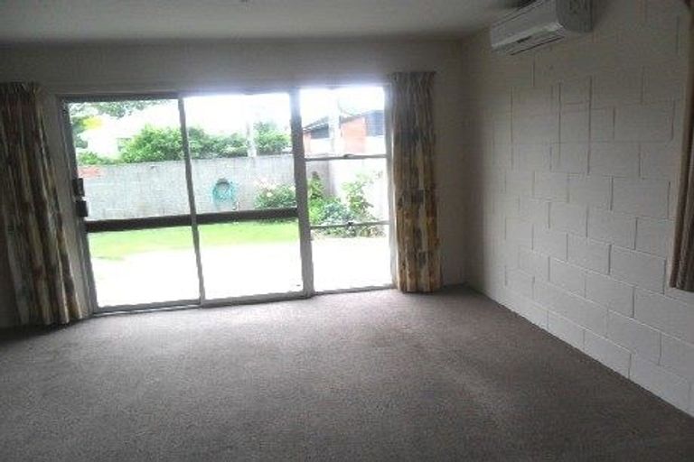 Photo of property in 2/128 Hastings Street East, Sydenham, Christchurch, 8023