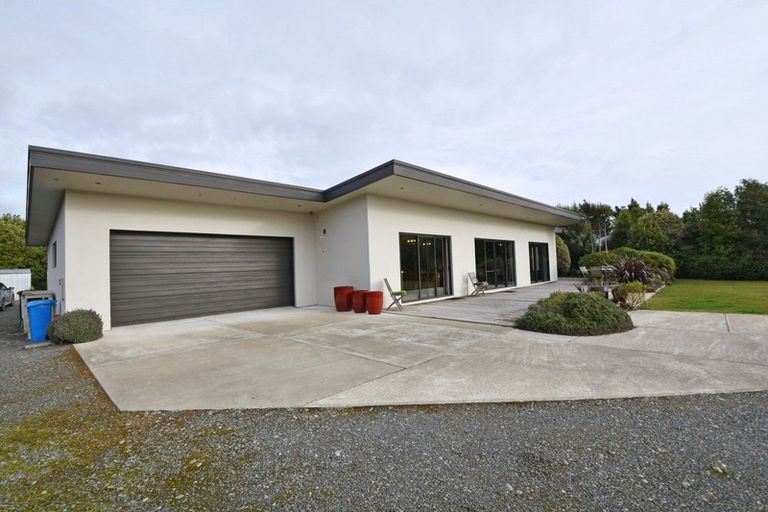 Photo of property in 75 Taiepa Road, Otatara, Invercargill, 9879