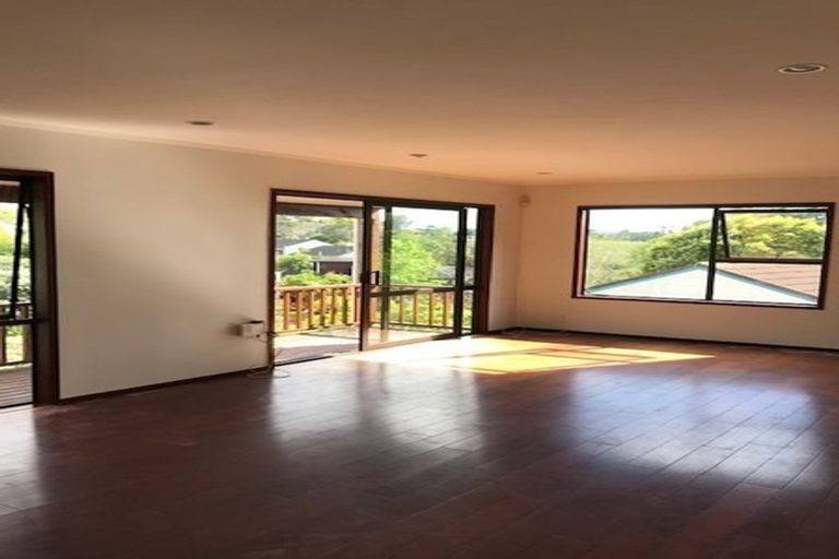 Photo of property in 30 Elmira Place, Browns Bay, Auckland, 0630