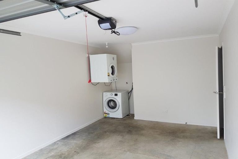 Photo of property in 6 Chiefs Court, Hamilton East, Hamilton, 3216