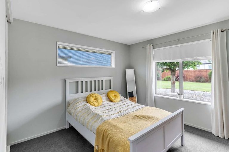 Photo of property in 17 Cameron Crescent, Rolleston, 7614