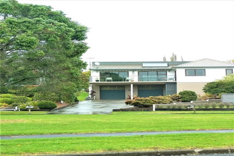 Photo of property in 82 Torkar Road, Clarks Beach, 2122