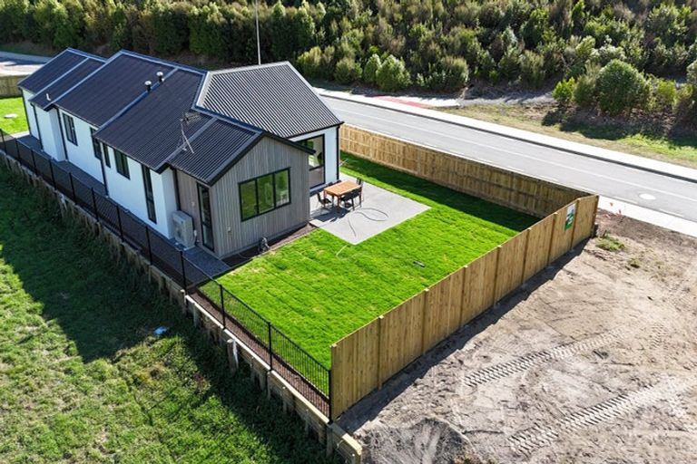 Photo of property in 100 Waipunahau Road, Waikanae, 5036