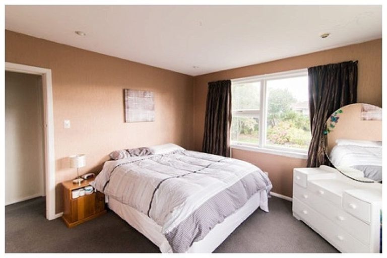 Photo of property in 17 Wendover Street, Bishopdale, Christchurch, 8053