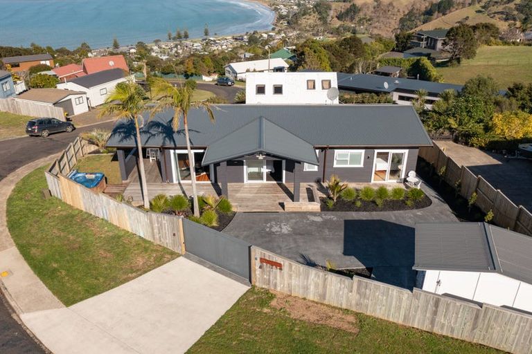Photo of property in 89 Centennial Drive, Whitianga, 3510