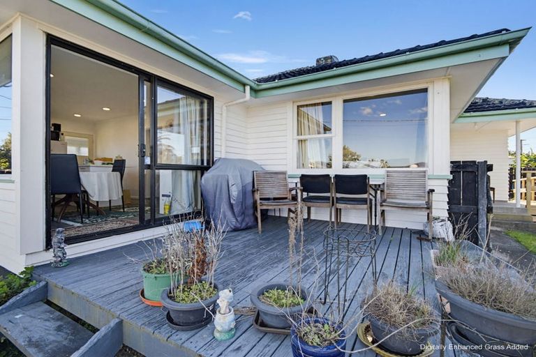 Photo of property in 5 Minifie Avenue, Melville, Hamilton, 3206