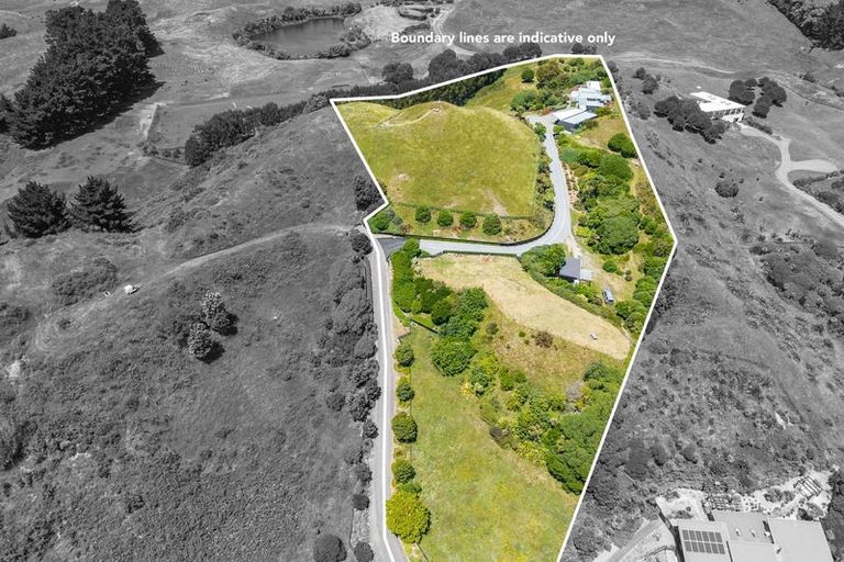 Photo of property in 104 Raukawa Road, Peka Peka, Waikanae, 5391