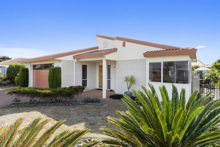 Photo of property in 21 Gardenia Drive, Mount Maunganui, 3116