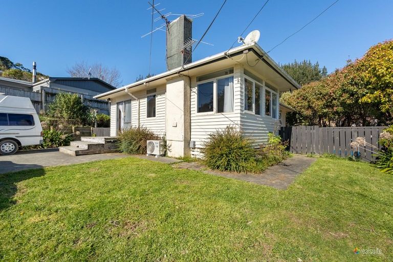 Photo of property in 20 Norana Road, Maoribank, Upper Hutt, 5018
