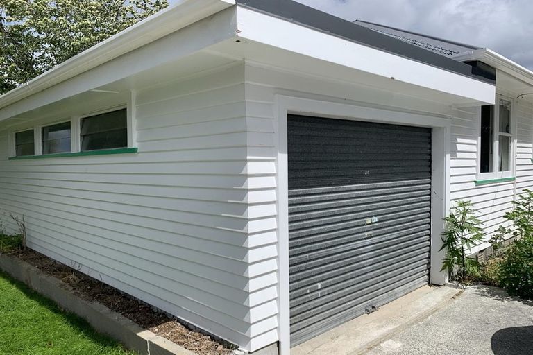 Photo of property in 32 Thackeray Street, Trentham, Upper Hutt, 5018